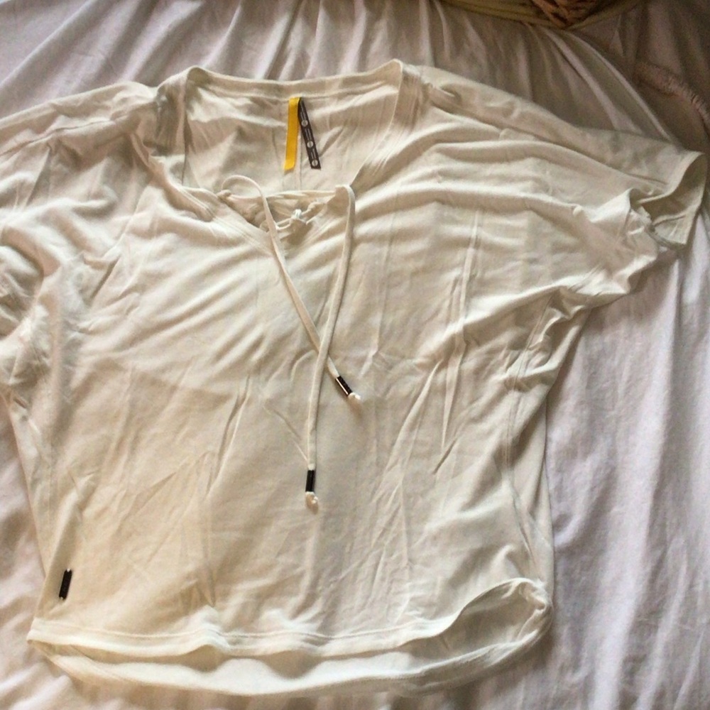 Lole Women's Cream Short Sleeve Top